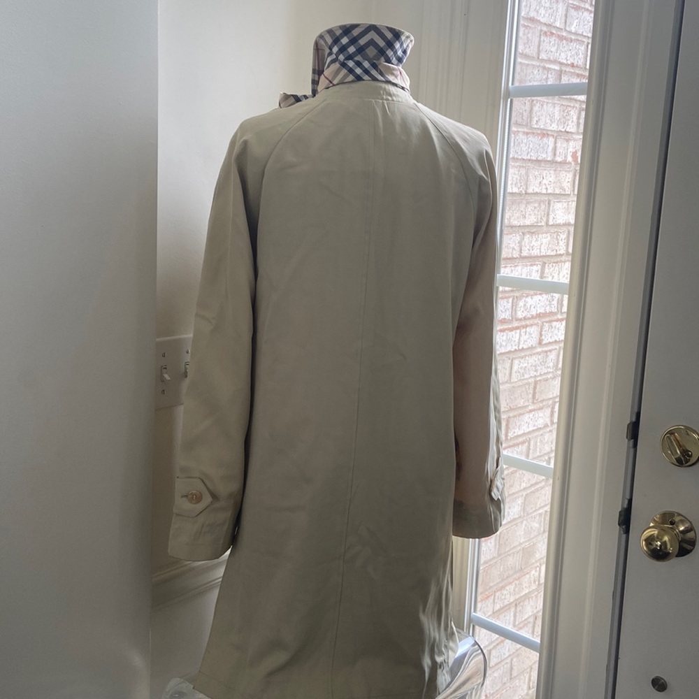 Burberry Camden Heritage Car Coat - Picture 4 of 16